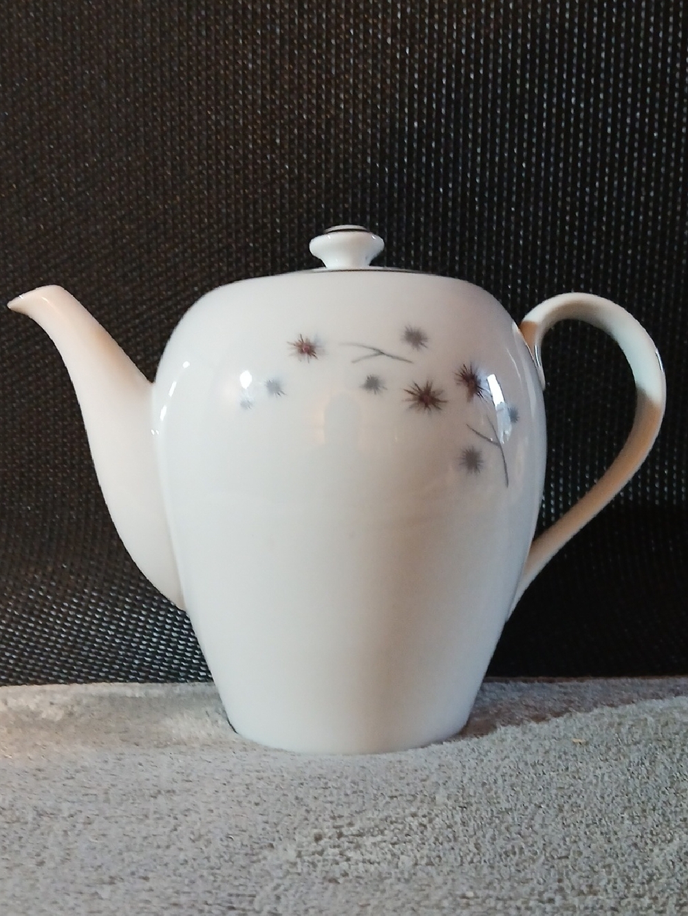 Vintage Starburst Tea/Coffee Pot by Creative China
